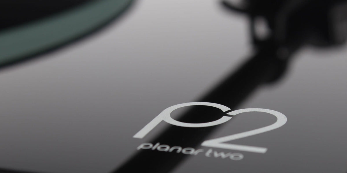 Rega Planar 2 Black Turntable